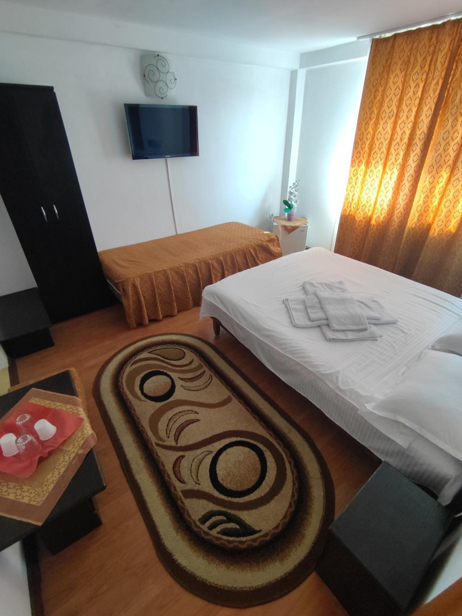 Camere De Inchiriat Edelweiss Dumbrava Roşie Eksteriør billede