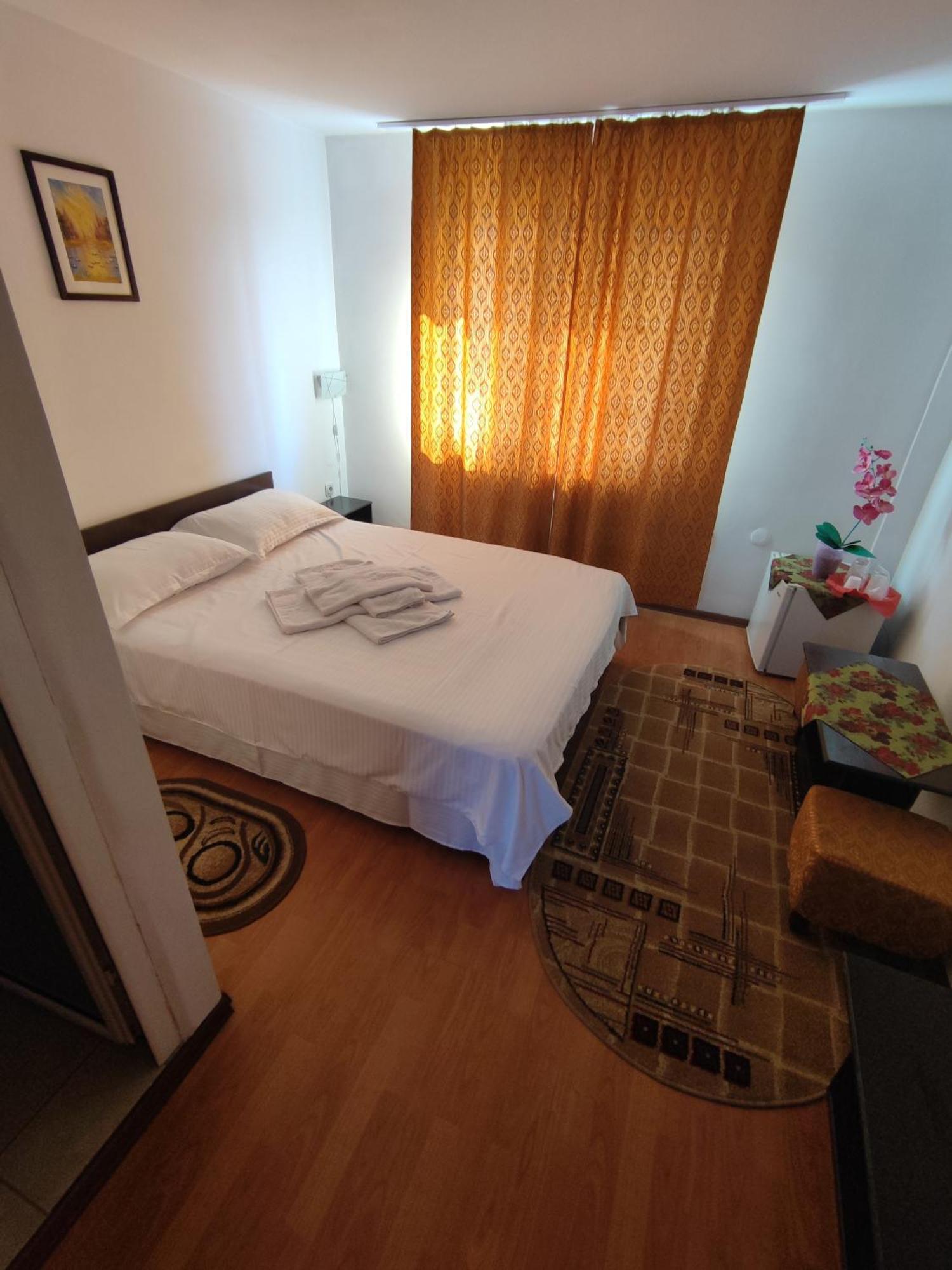 Camere De Inchiriat Edelweiss Dumbrava Roşie Eksteriør billede
