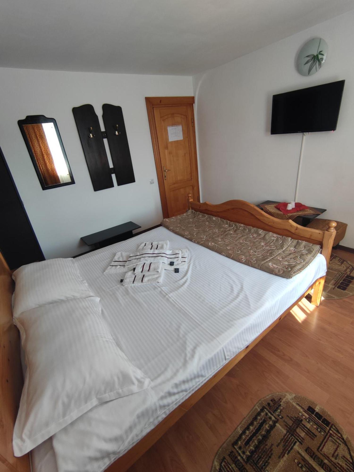 Camere De Inchiriat Edelweiss Dumbrava Roşie Eksteriør billede