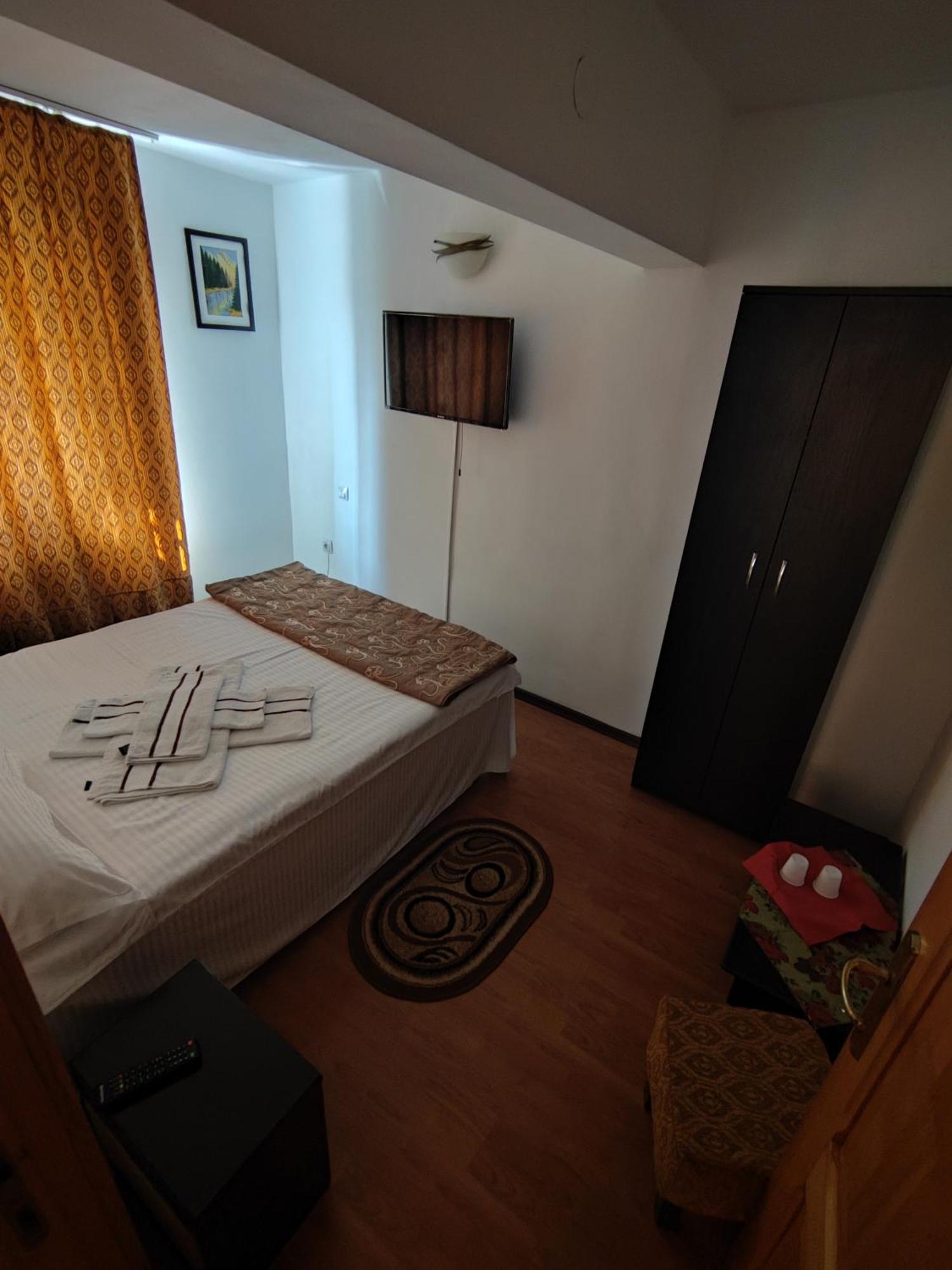 Camere De Inchiriat Edelweiss Dumbrava Roşie Eksteriør billede